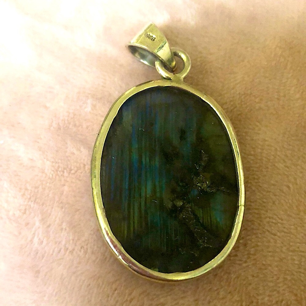 Large Oval Labradorite Pendant .925 - Picture 7 of 12